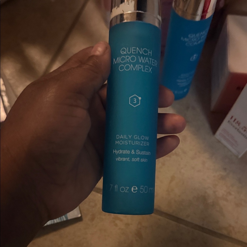 Quench Micro Water Complex Daily Glow Moisturizer